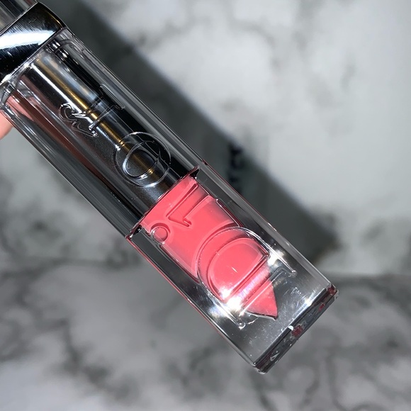 289 VERSATILE DIOR FLUID STICK - Picture 3 of 14